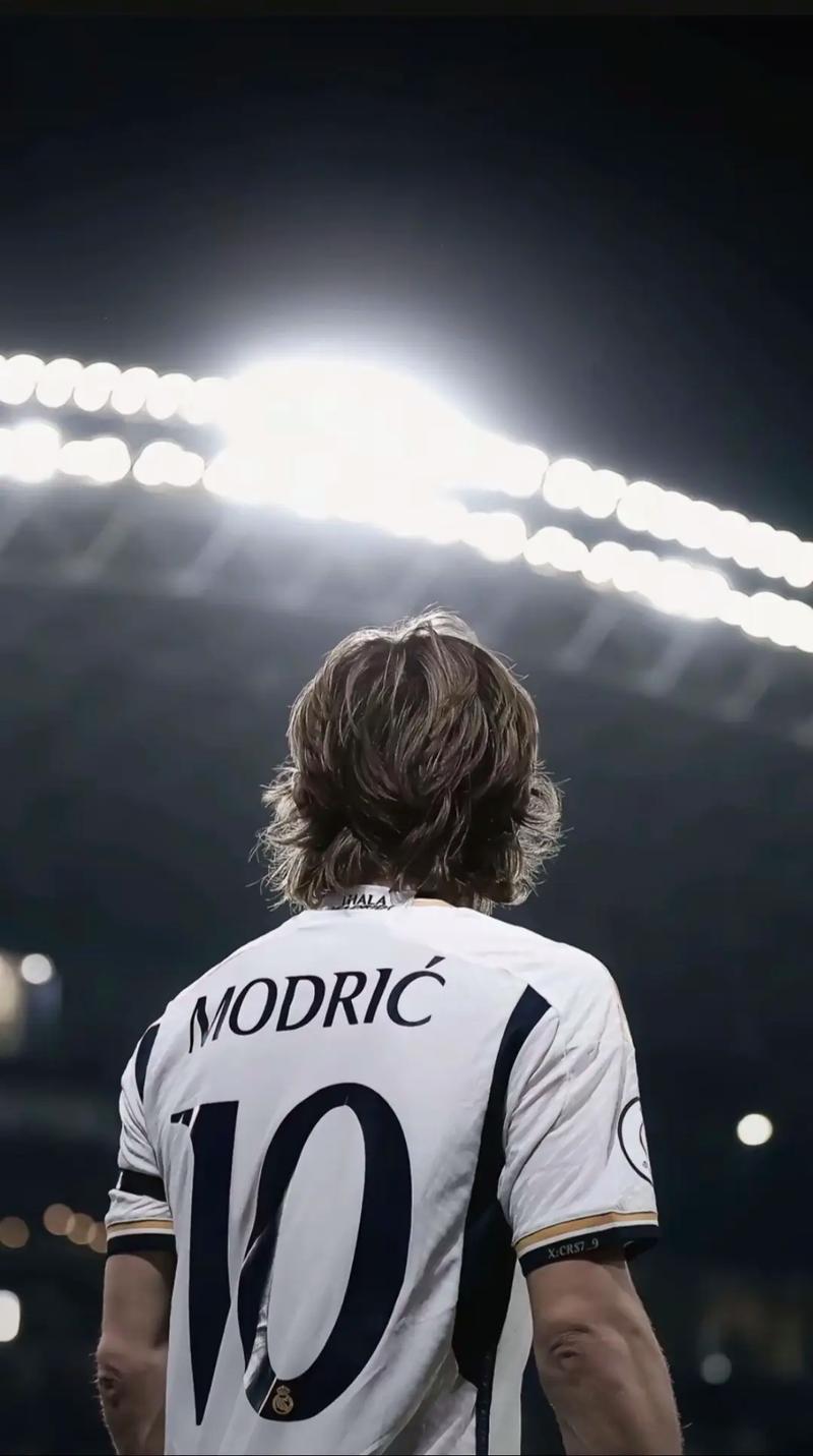 巴萨皇马巨星联手，挑战阿尔瓦雷斯领军的阿根廷